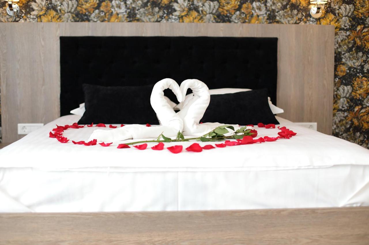 Meliss Events Hotell Craiova Exteriör bild