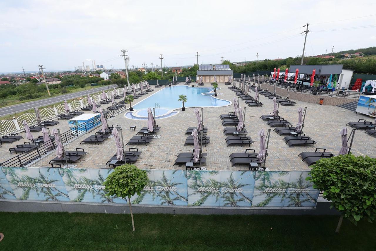 Meliss Events Hotell Craiova Exteriör bild