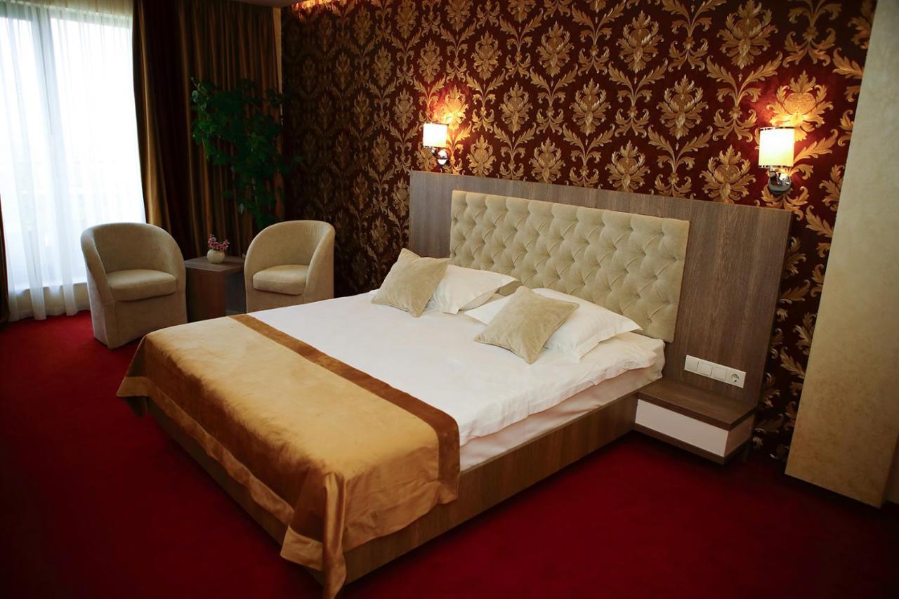 Meliss Events Hotell Craiova Exteriör bild