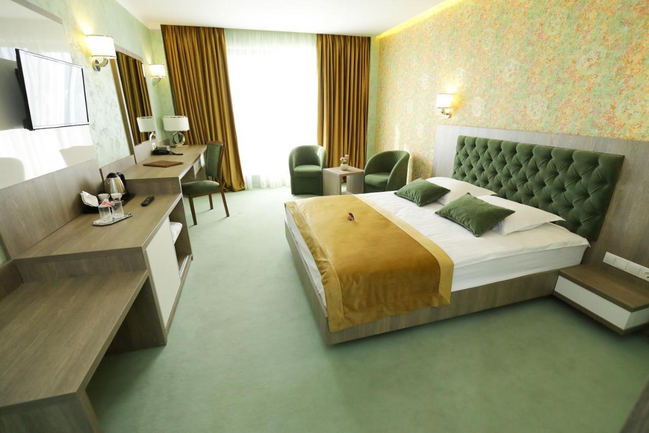 Meliss Events Hotell Craiova Exteriör bild