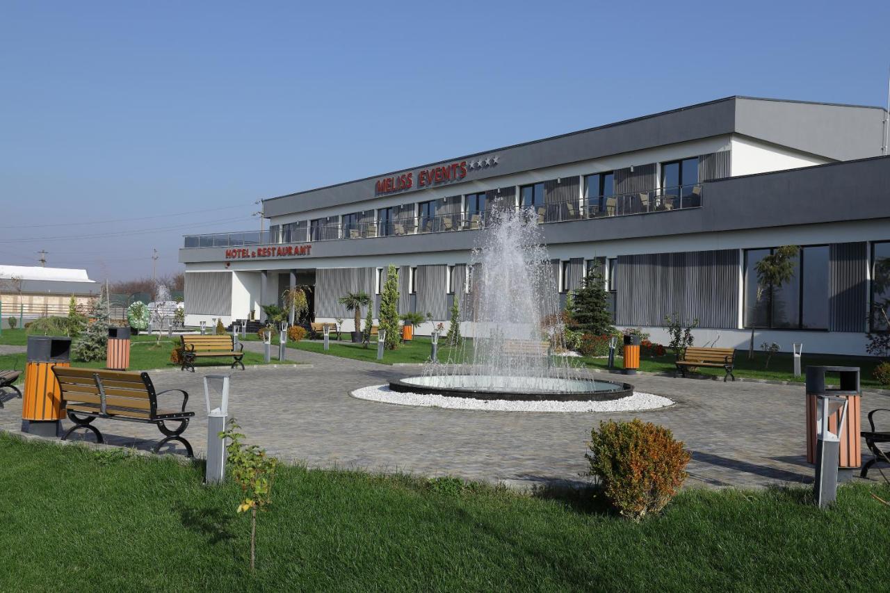 Meliss Events Hotell Craiova Exteriör bild